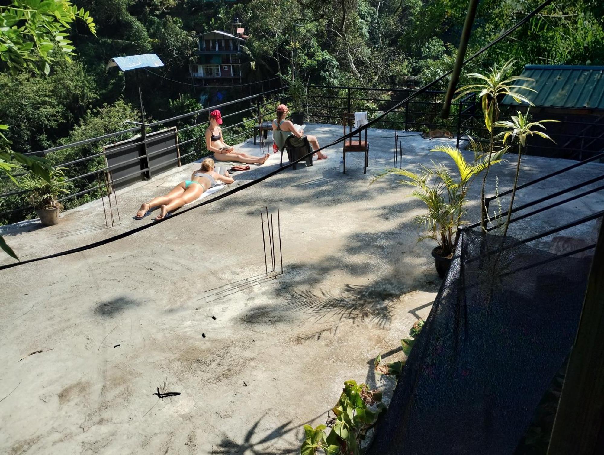 ホテル Ella Lucky Panoramic エクステリア 写真