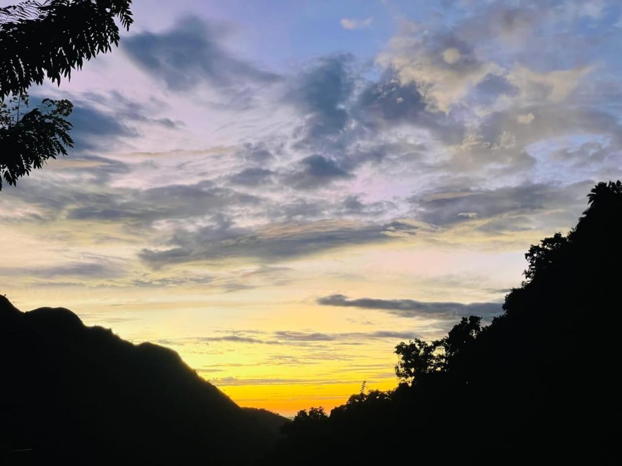 ホテル Ella Lucky Panoramic エクステリア 写真
